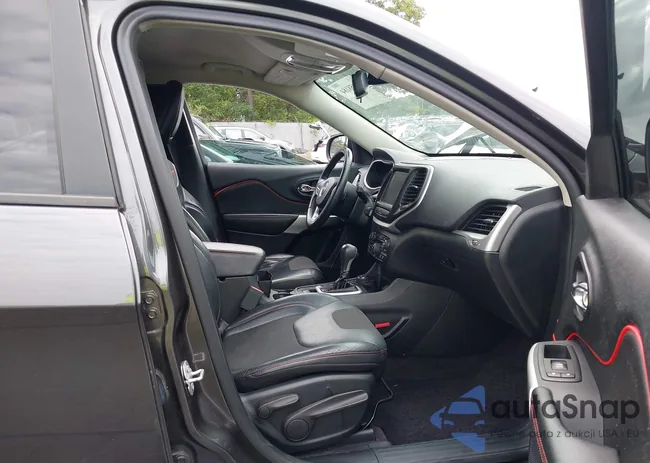 1C4PJMBS4HW647155: 43158184