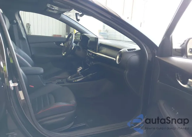 3KPF44AC2PE520989: 43158291