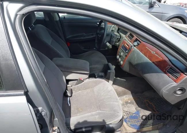 2G1WB58N081378054: 43158309