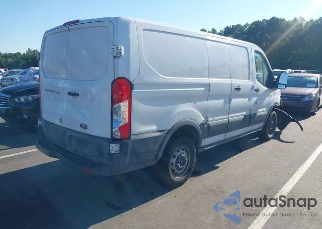 1FTYR1ZMXJKA25756: 43158355