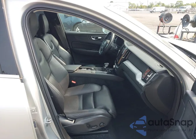 LYV102RK3KB330502: 43158518