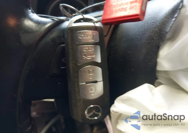 JM1GJ1V51F1185118: 43158528