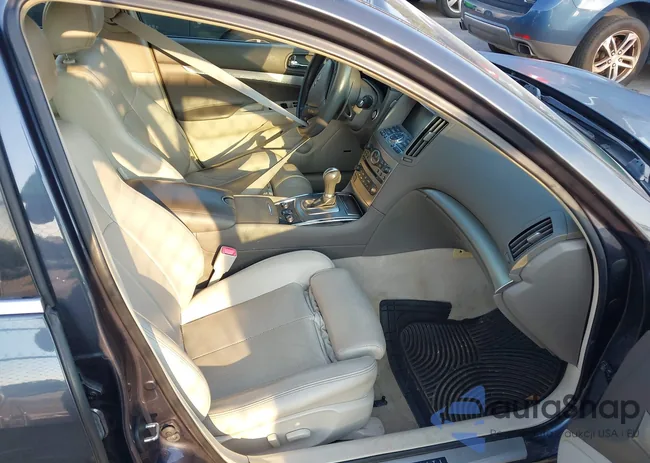 JN1CV6ARXDM756533: 43158548