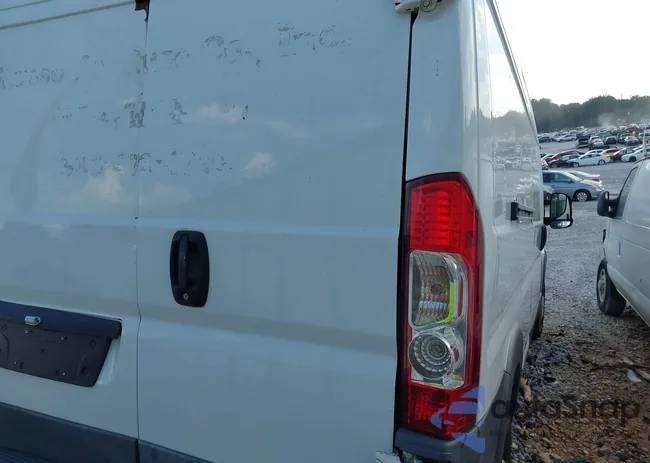 3C6TRVDG3FE517257: 43158556