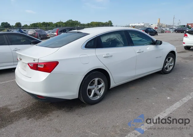 1G1ZB5ST3HF108927: 43158588