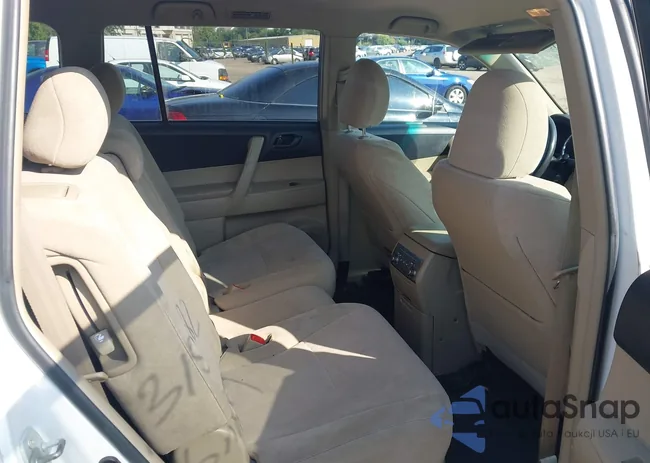 5TDBK3EH0CS123558: 43157682