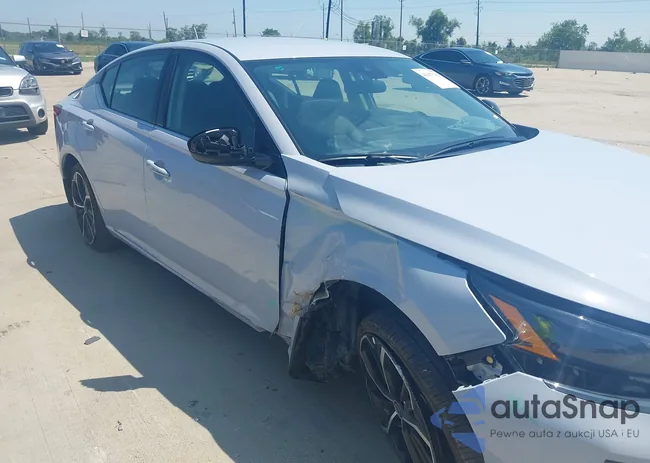 1N4BL4CV5SN329822: 43157781