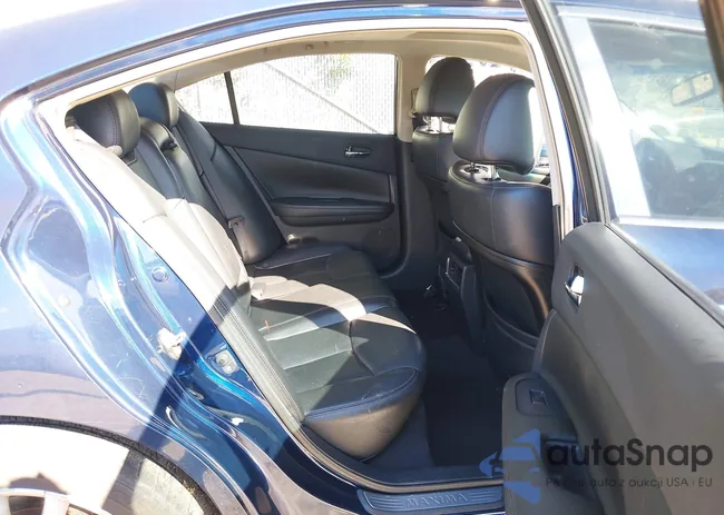 1N4AA5AP9AC813529: 43158017