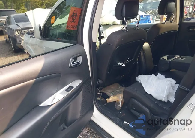 3C4PDCBG8HT511551: 43159068