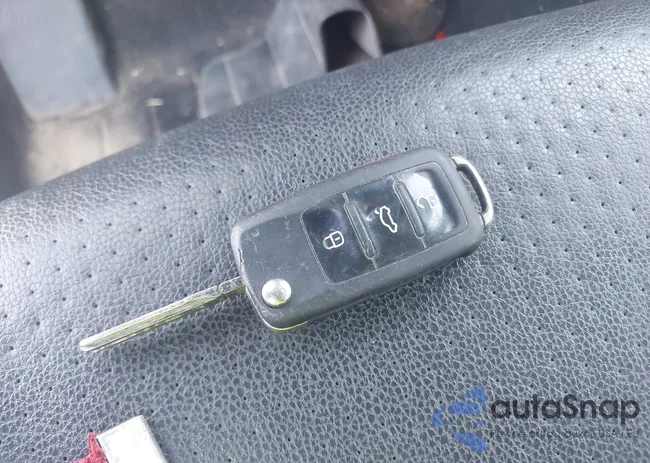 3VWD17AJ0EM244912: 43159112