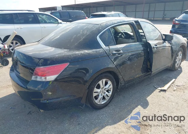 1HGCP26458A078943: 43159516