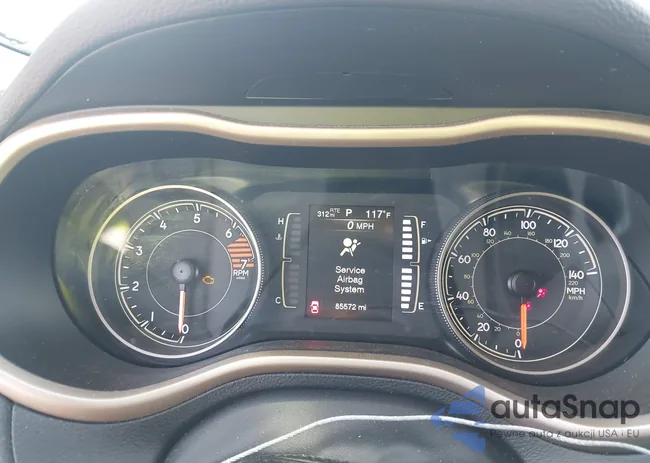 1C4PJLCB4JD553657: 43158647