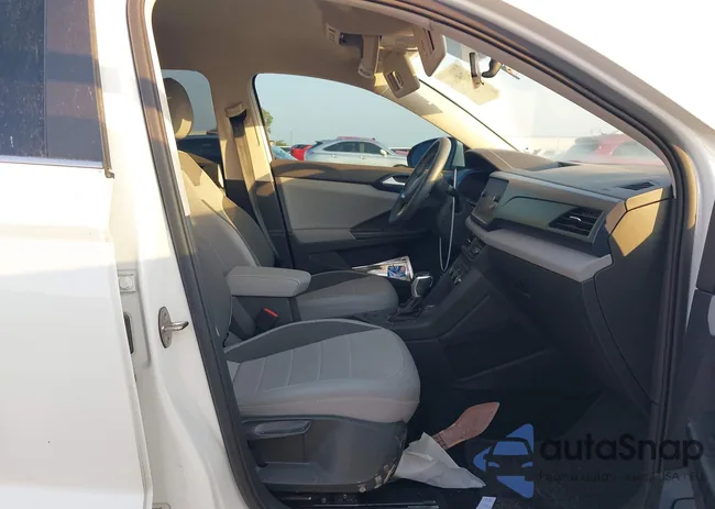 3VVRX7B22NM026759: 43158668