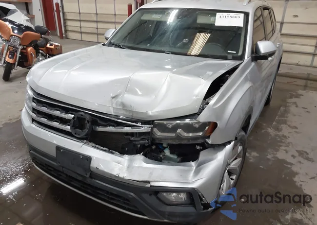 1V2KR2CA5JC528694: 43158809