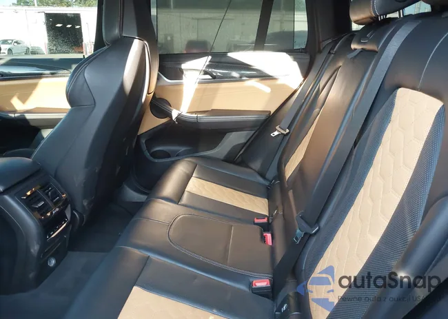 5YMTS0C01LLA58019: 43160113