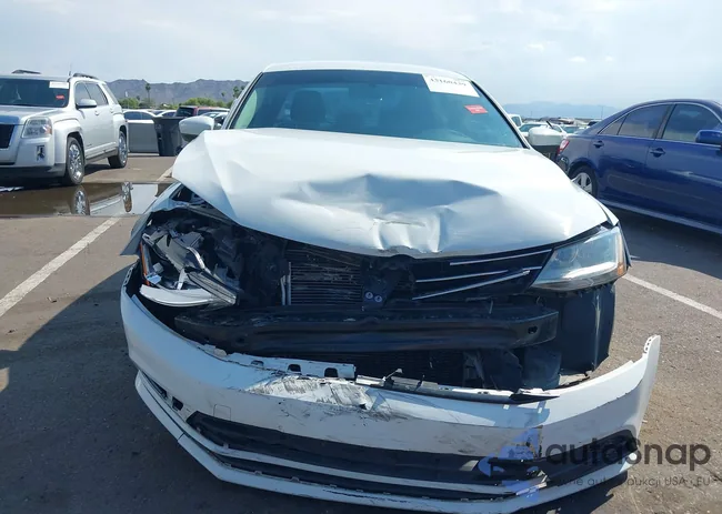 3VW2B7AJ0HM295352: 43160439