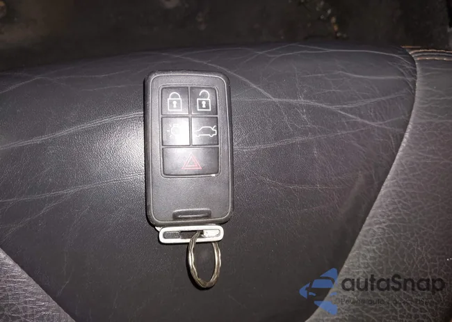 YV4992DZ8A2064596: 43160592