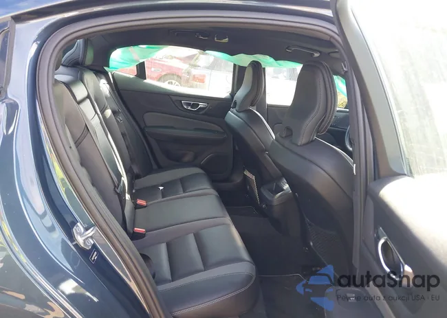 7JRA22TM7KG005958: 43159652