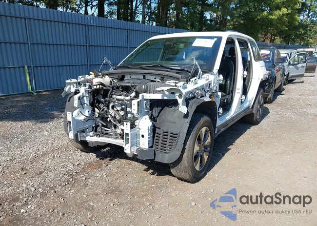 1C4RJYB65N8762026: 43159657