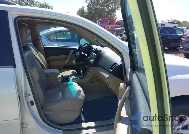 5TDBK3EHXCS118948: 43161384