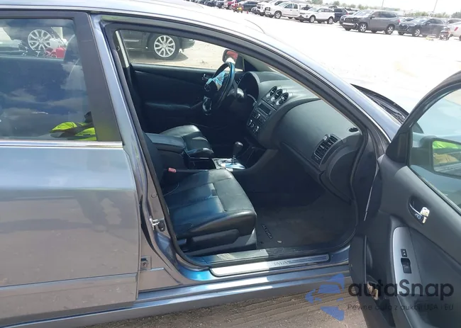 1N4AL2AP5CN426931: 43160657