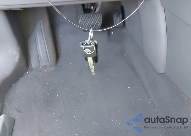 3N1AB61E09L670596: 43160748