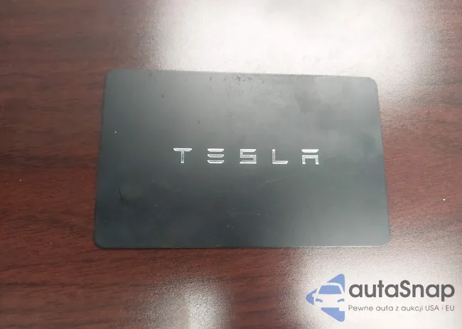 5YJ3E1EB2PF703786: 43160847