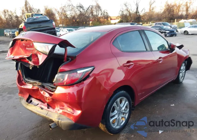 3MYDLBYV7HY165146: 43160986