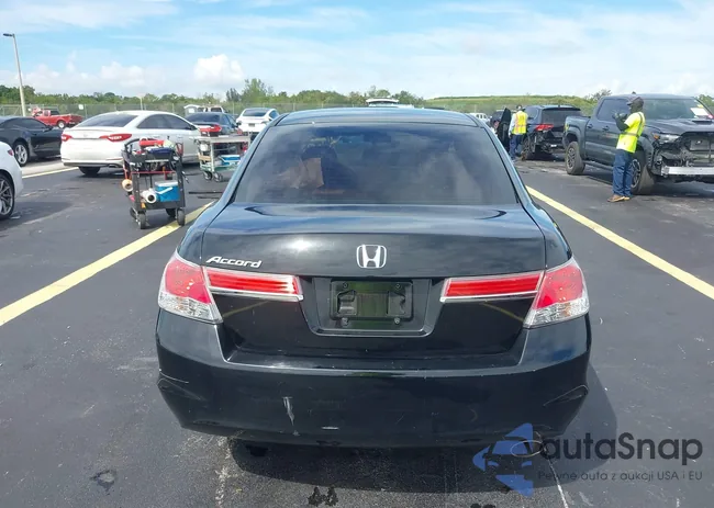 1HGCP2F74CA069685: 43162055