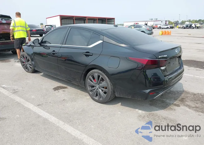 1N4BL4CV3KC123779: 43162192