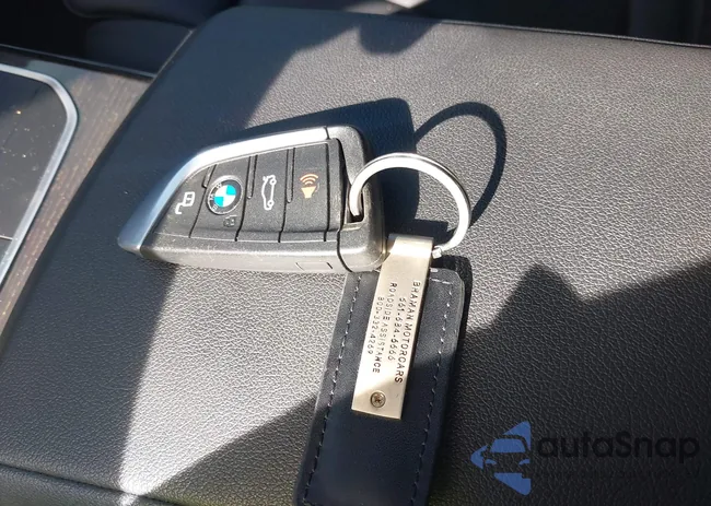 WBA5R1C00MFK53171: 43162275