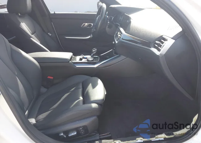 WBA5R1C00MFK53171: 43162275