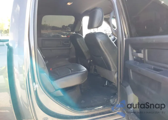 3C6UR5CL5NG126486: 43162582