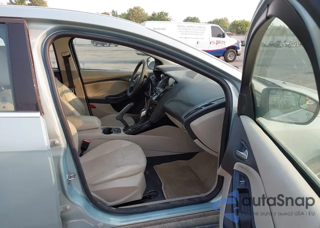 1FADP3R49DL108051: 43161759