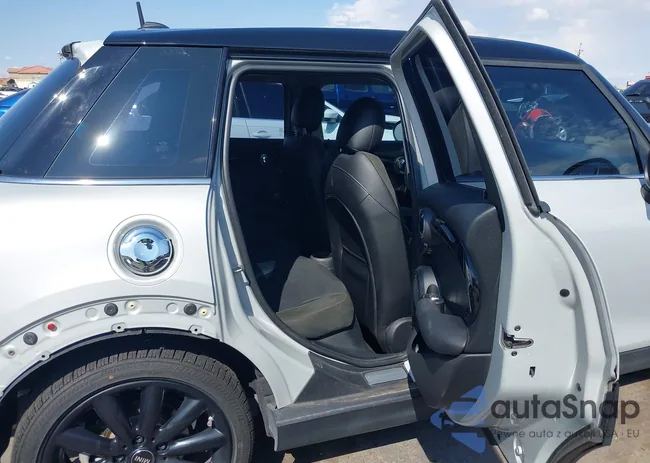 WMWXU3C52H2D31951: 43161766