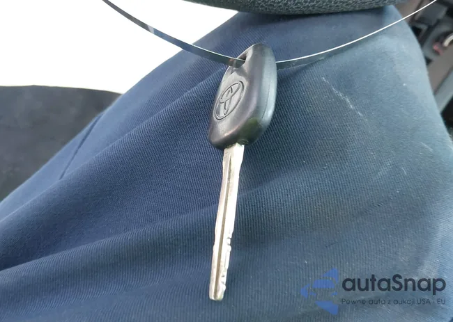 2T1BURHE4EC133794: 43161789