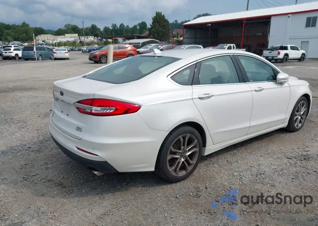 3FA6P0CD4KR101832: 43161812