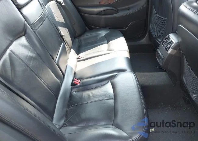 1G4GD5E38CF111752: 43161825