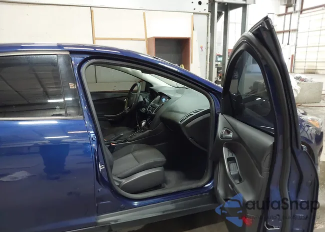 1FADP3M29HL205682: 43161864