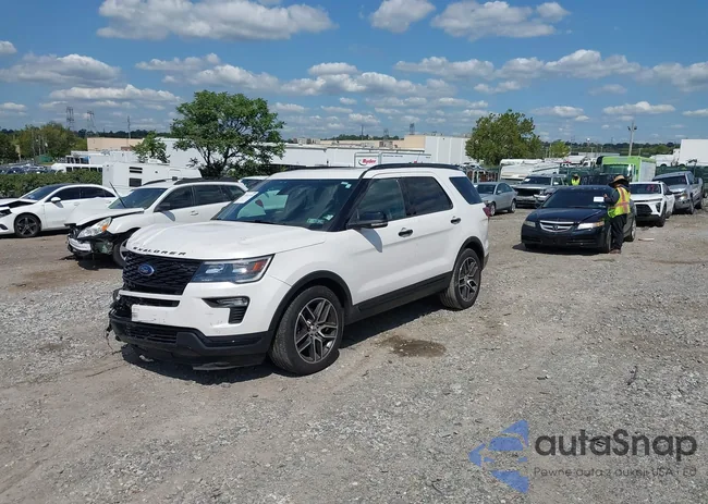 1FM5K8GT4JGC61828: 43163148