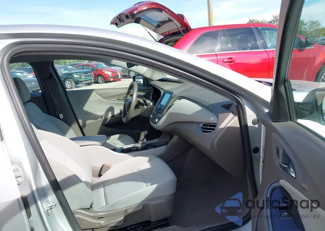 1G1ZB5STXHF170387: 43163188