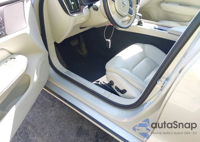 7JR102FKXMG093505: 43163234