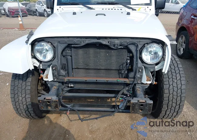 1C4BJWEG5GL311687: 43163356