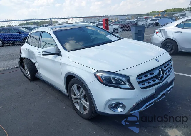 WDCTG4GB2JJ499171: 43163377