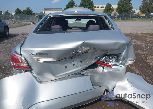 1N4AL3AP3EC133906: 43163587