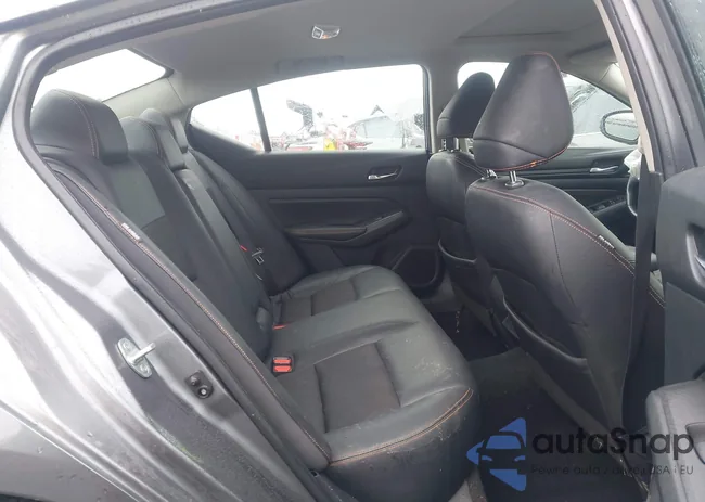 1N4BL4CV4KC237239: 43162644