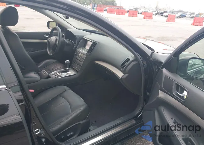 JN1CV6AR7FM523017: 43162737