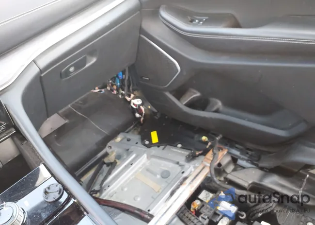 1C4RJKBG6M8199637: 43162786