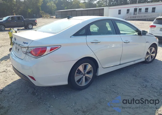 KMHEC4A46CA046285: 43162845