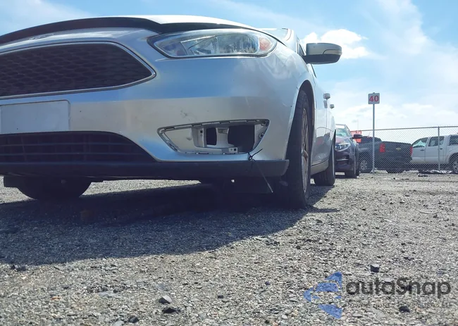 1FADP3F26FL325448: 43164512